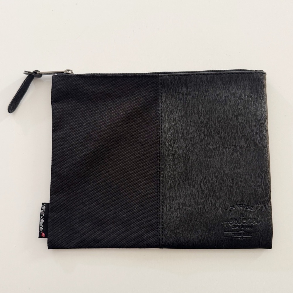 Herschel Small Zipper Pouch